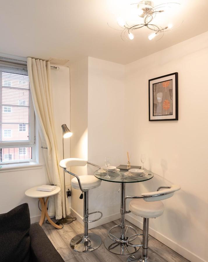 Modern Apartment, In The Heart Of Glasgow Bagian luar foto